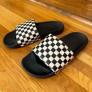 VANS BLACK AND WHITE CHECKERED UNISEX SHOES SZ 9.5